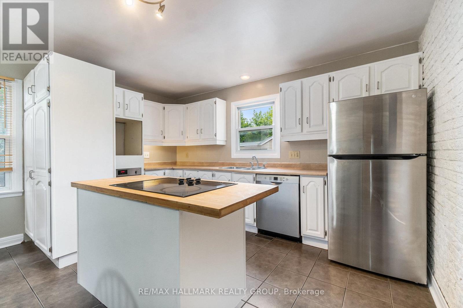 426 Blake Boulevard, Ottawa, Ontario  K1K 1B1 - Photo 20 - X12443558