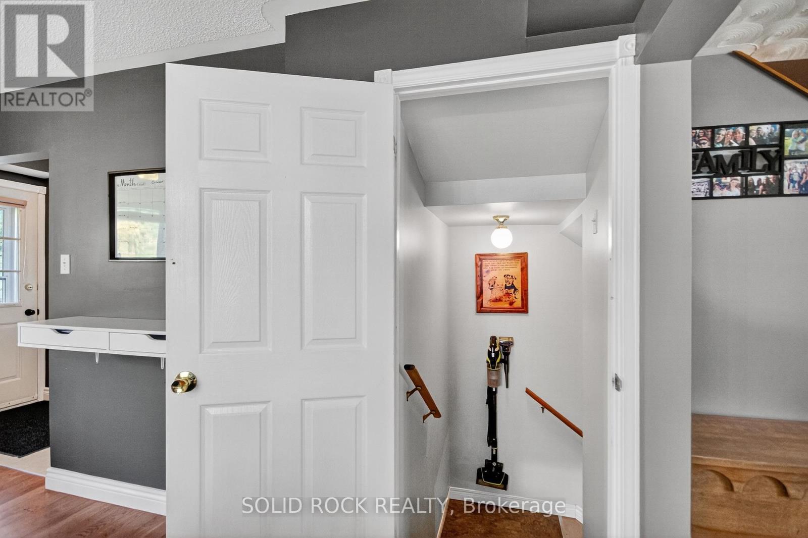 54 Rowan Drive, South Dundas, Ontario  K0C 1X0 - Photo 24 - X12443572