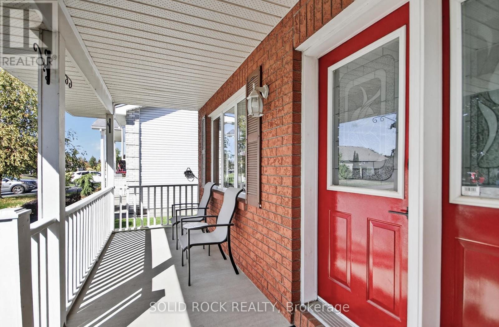 54 Rowan Drive, South Dundas, Ontario  K0C 1X0 - Photo 3 - X12443572