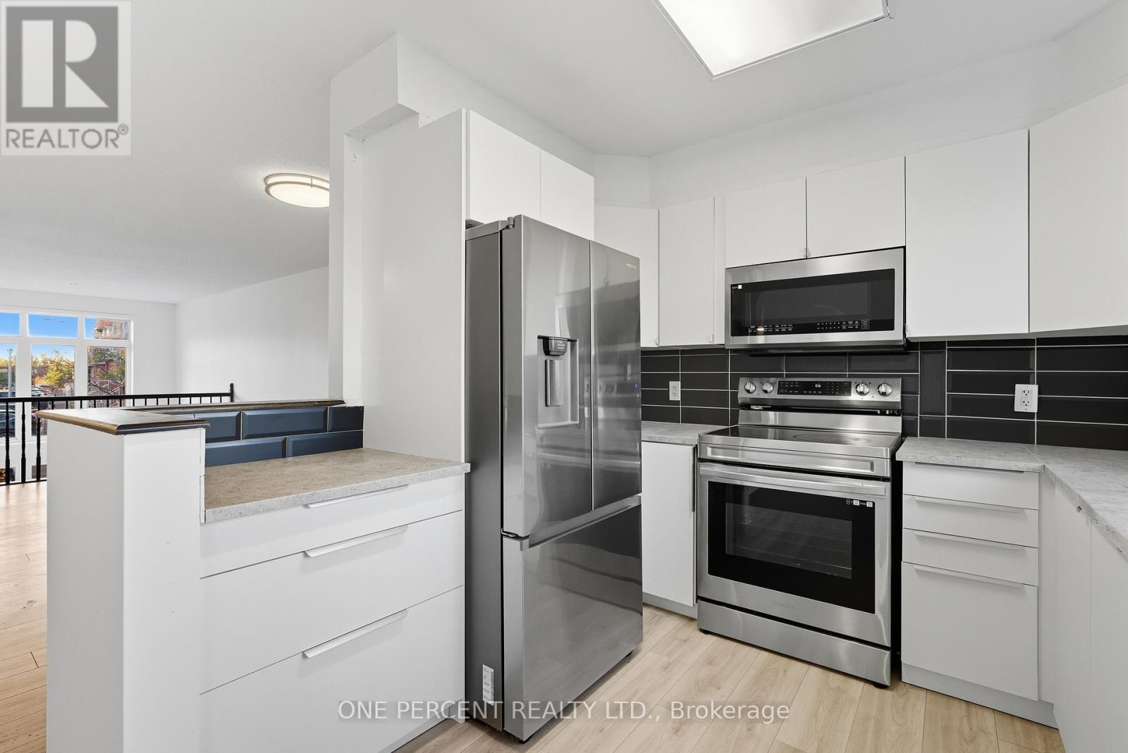 605 Reardon Private, Ottawa, Ontario  K1V 2K9 - Photo 13 - X12443576