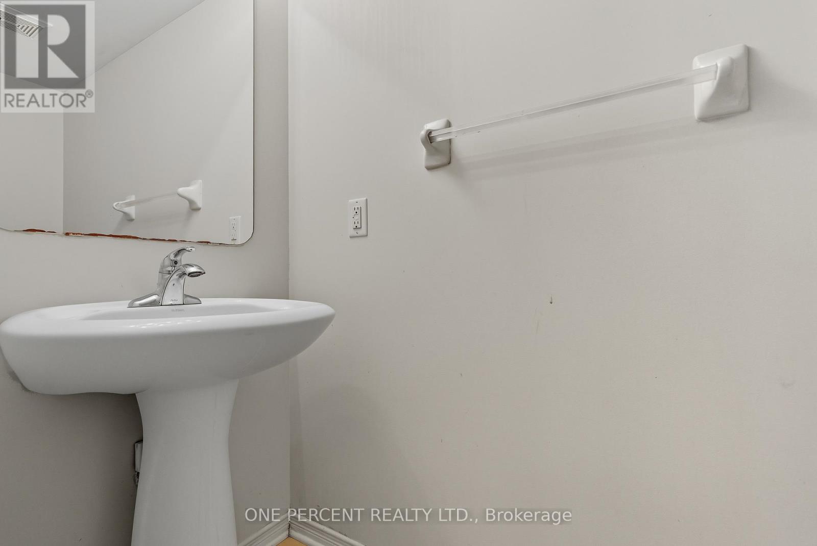 605 Reardon Private, Ottawa, Ontario  K1V 2K9 - Photo 4 - X12443576