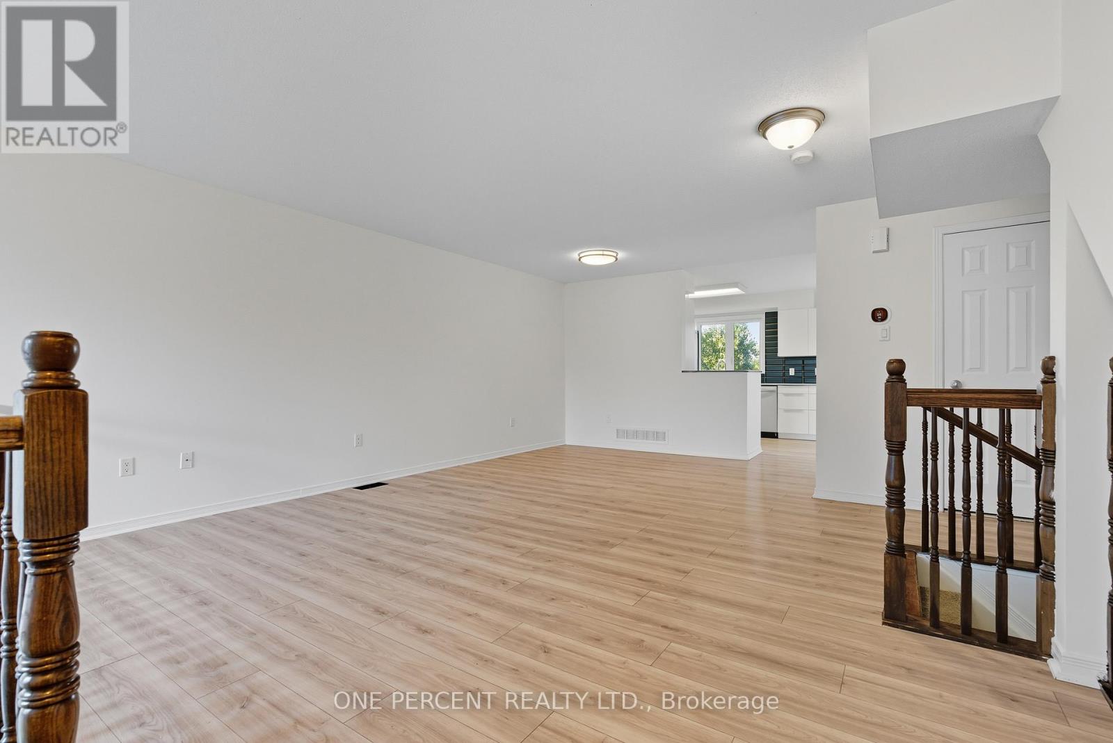 605 Reardon Private, Ottawa, Ontario  K1V 2K9 - Photo 8 - X12443576