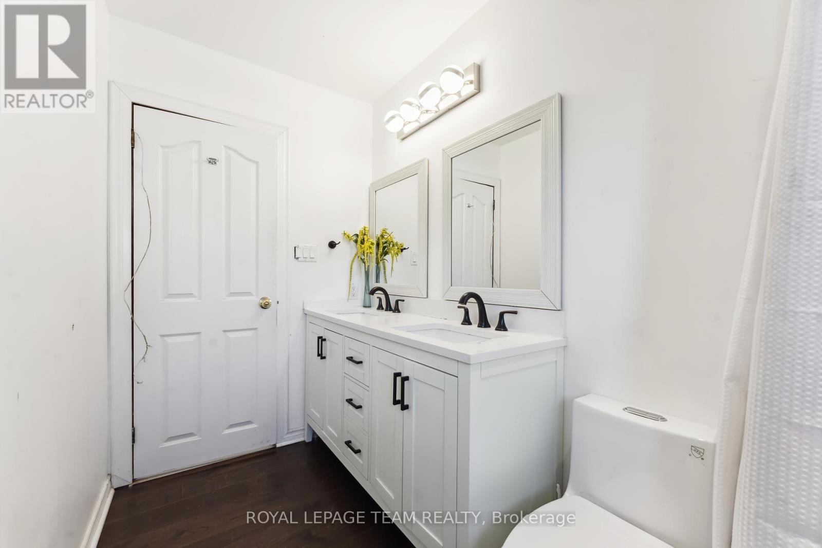 2353 Georgina Drive, Ottawa, Ontario  K2B 7M6 - Photo 15 - X12443577