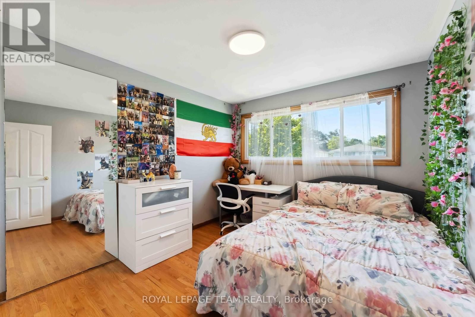 2353 Georgina Drive, Ottawa, Ontario  K2B 7M6 - Photo 16 - X12443577