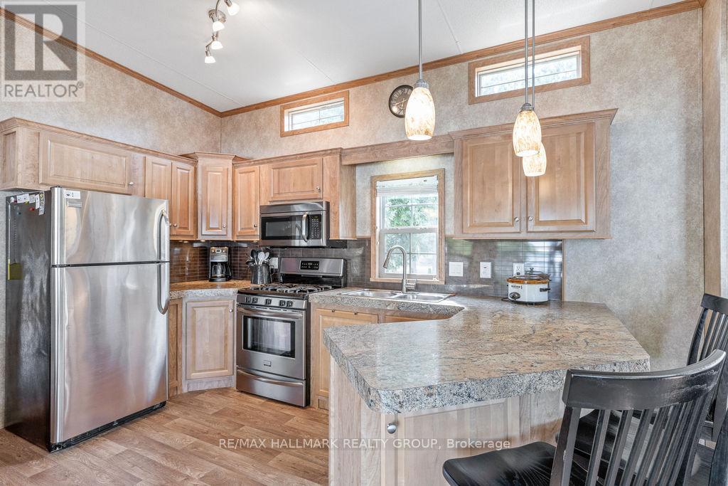 276 White Cedars Road, Bonnechere Valley, Ontario  K0J 1T0 - Photo 12 - X12443592