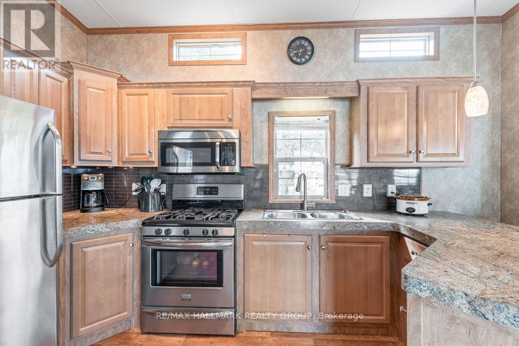 276 White Cedars Road, Bonnechere Valley, Ontario  K0J 1T0 - Photo 13 - X12443592