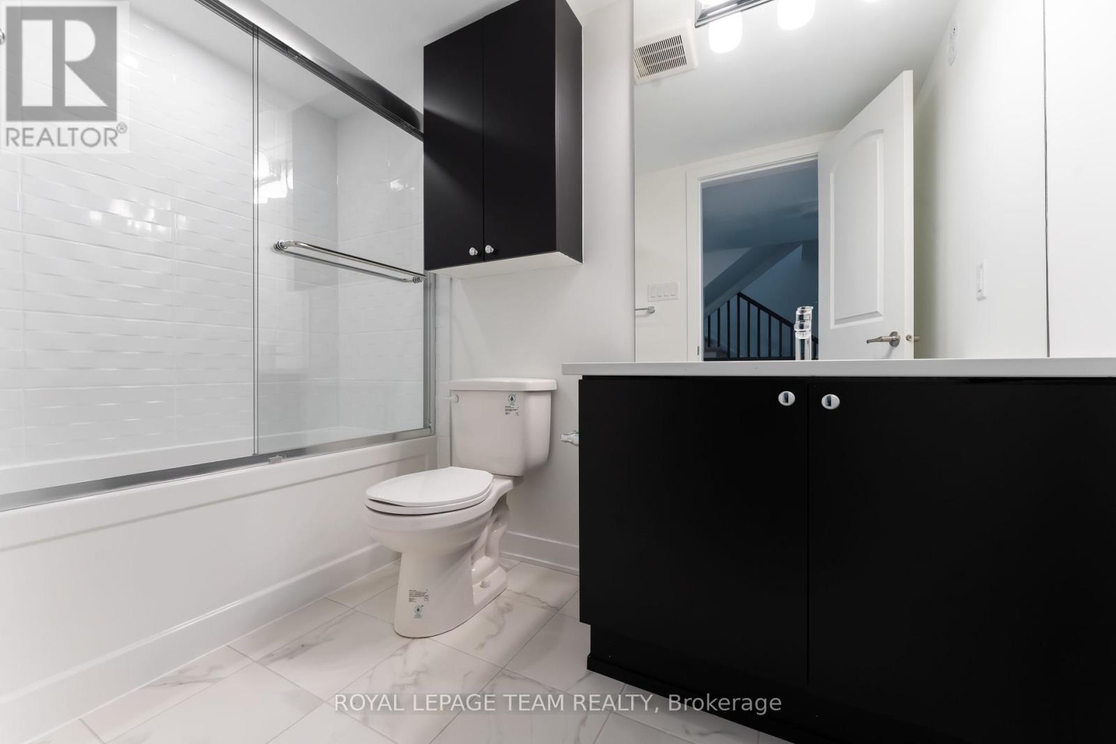 720 Mishi Private, Ottawa, Ontario  K1K 5C5 - Photo 15 - X12443624