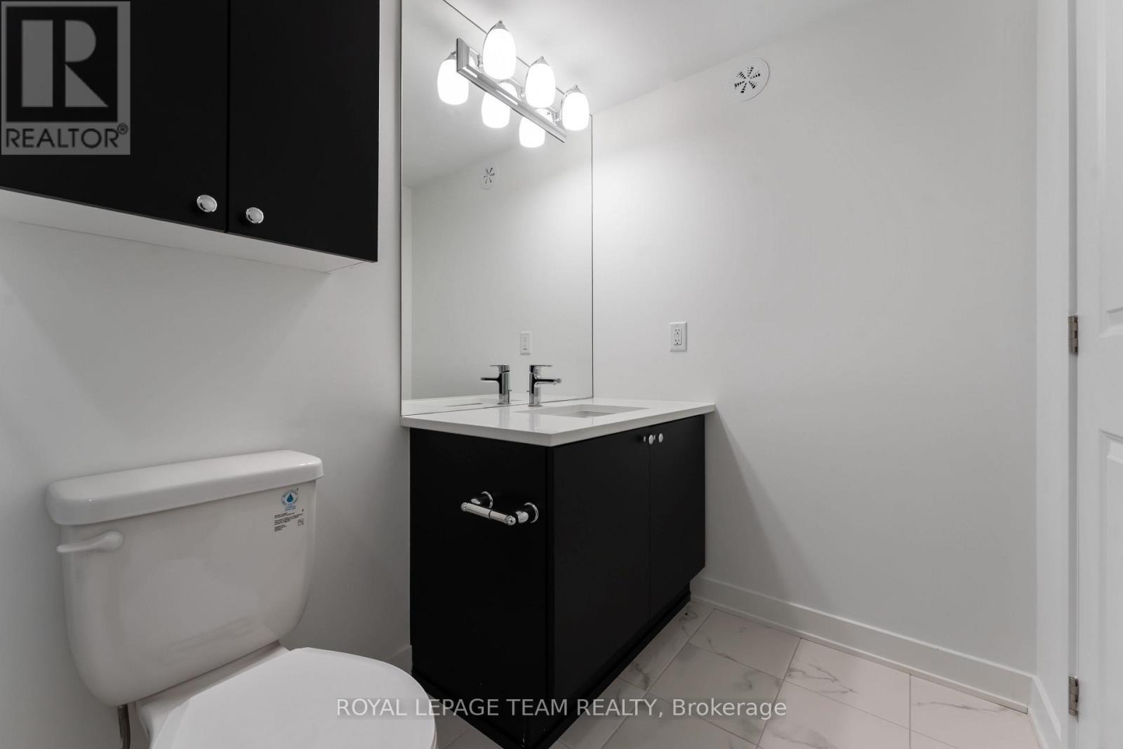 720 Mishi Private, Ottawa, Ontario  K1K 5C5 - Photo 16 - X12443624