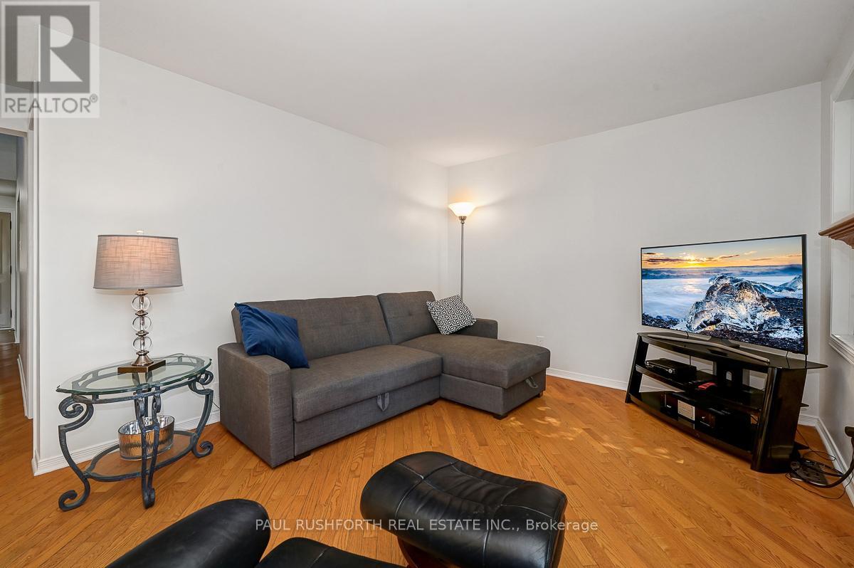 1793 Hunters Run Drive, Ottawa, Ontario  K1C 6X3 - Photo 14 - X12443643