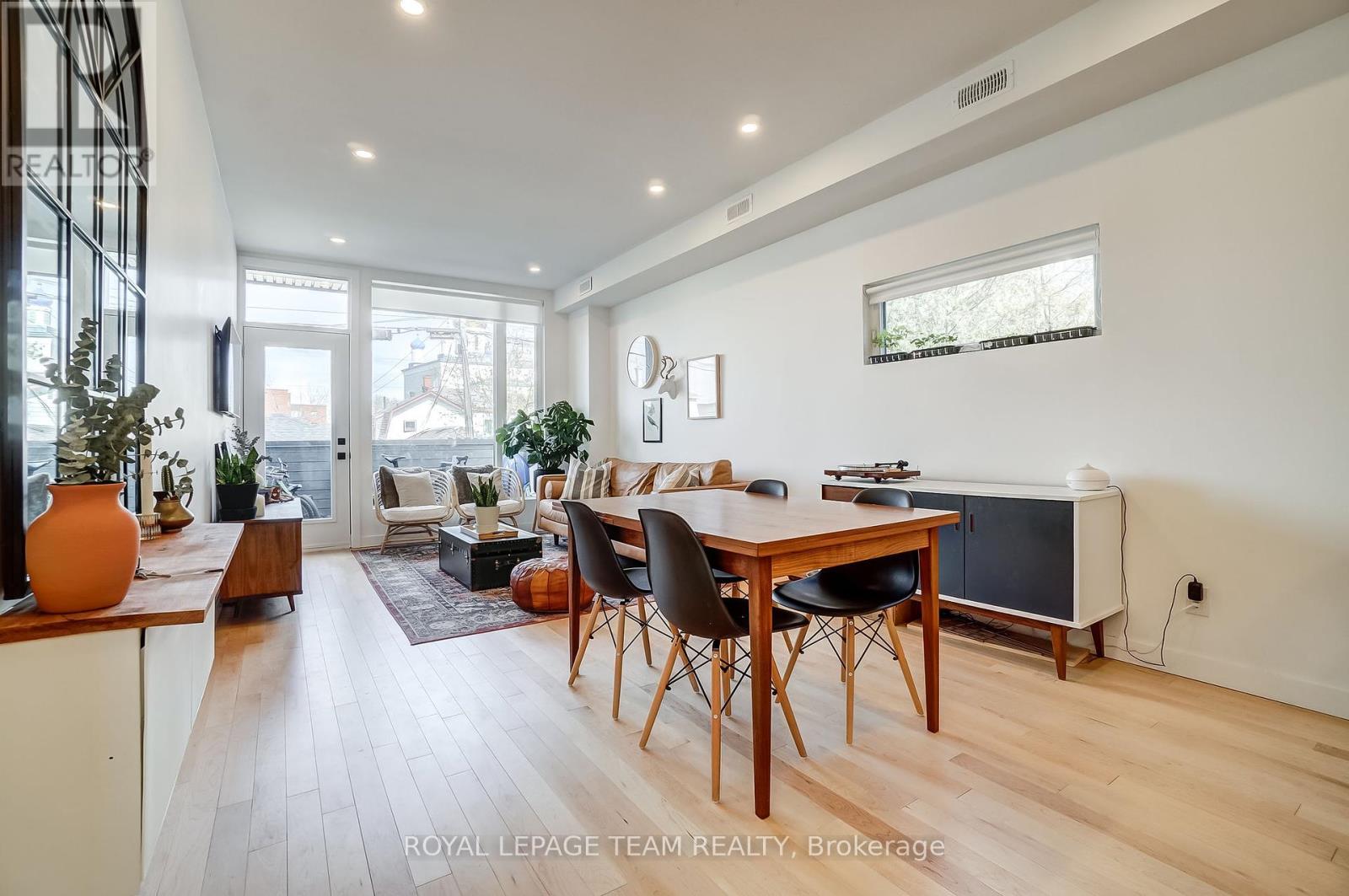 125 Carruthers Avenue, Ottawa, Ontario  K1Y 1N4 - Photo 12 - X12443647