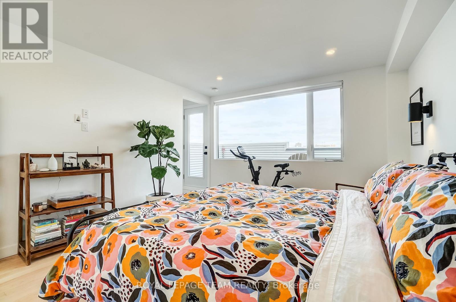 125 Carruthers Avenue, Ottawa, Ontario  K1Y 1N4 - Photo 22 - X12443647