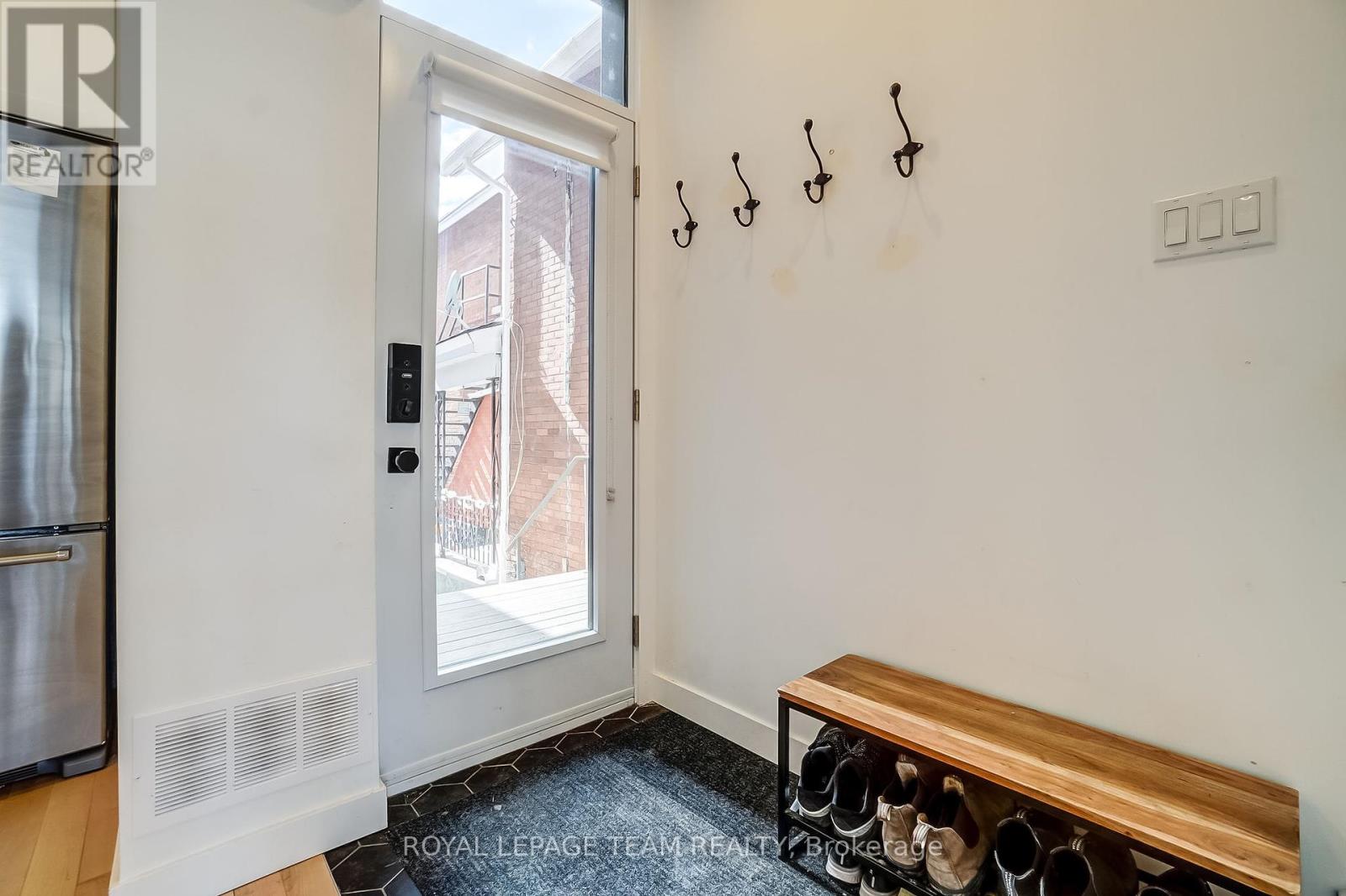 125 Carruthers Avenue, Ottawa, Ontario  K1Y 1N4 - Photo 36 - X12443647