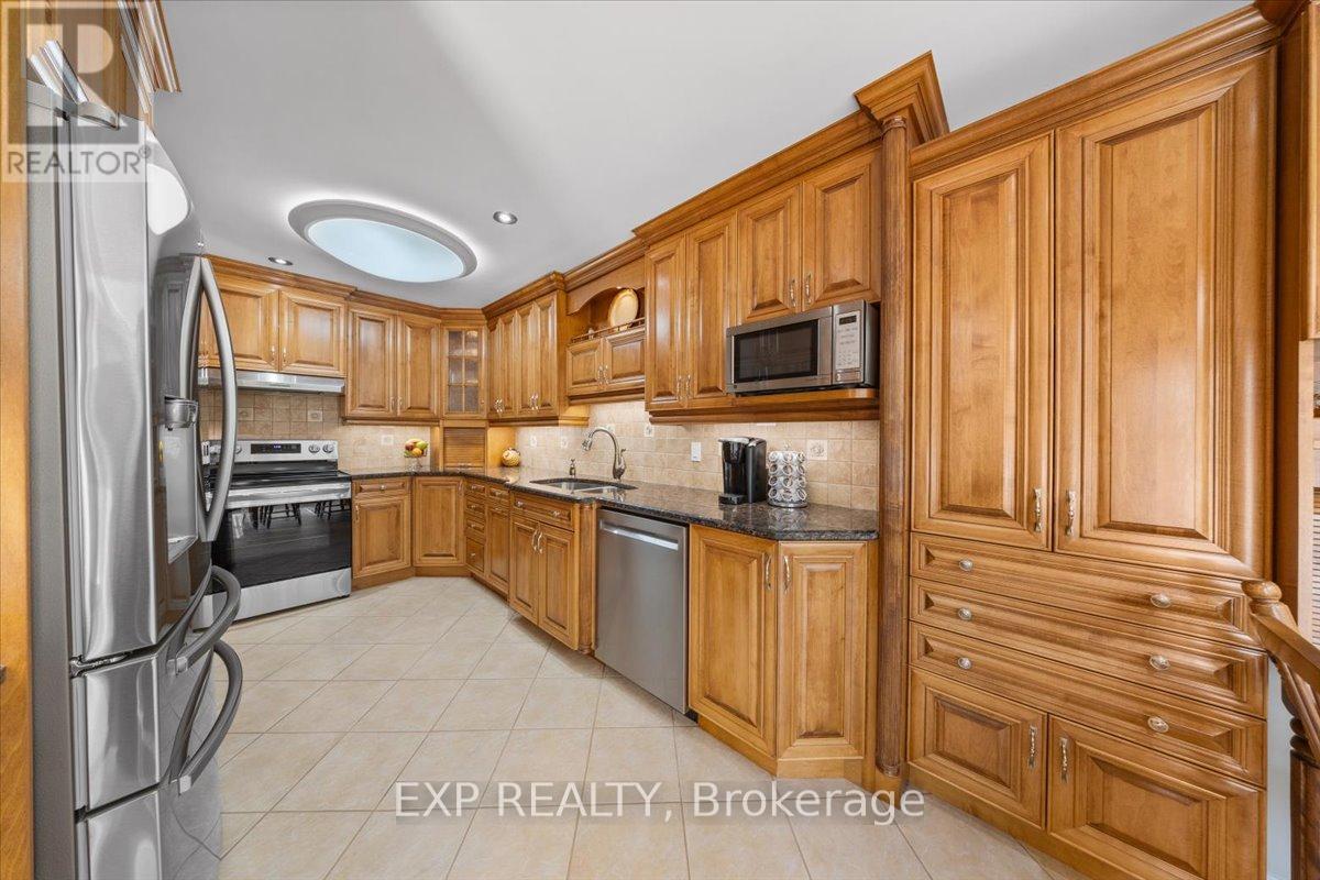 1416 Progress Place, Ottawa, Ontario  K1B 5M5 - Photo 13 - X12443649