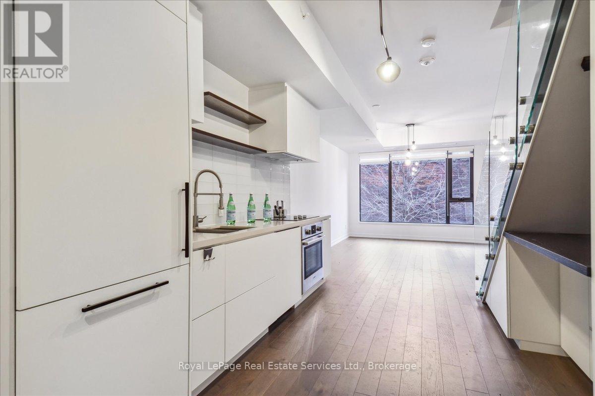 330 - 35 WABASH AVENUE, Toronto, Ontario