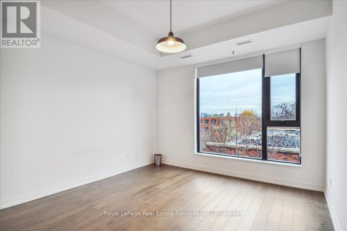 330 - 35 Wabash Avenue, Toronto, Ontario  M6R 0A9 - Photo 13 - W12443584