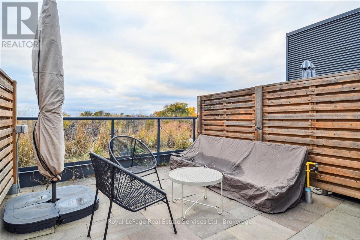 330 - 35 Wabash Avenue, Toronto, Ontario  M6R 0A9 - Photo 18 - W12443584