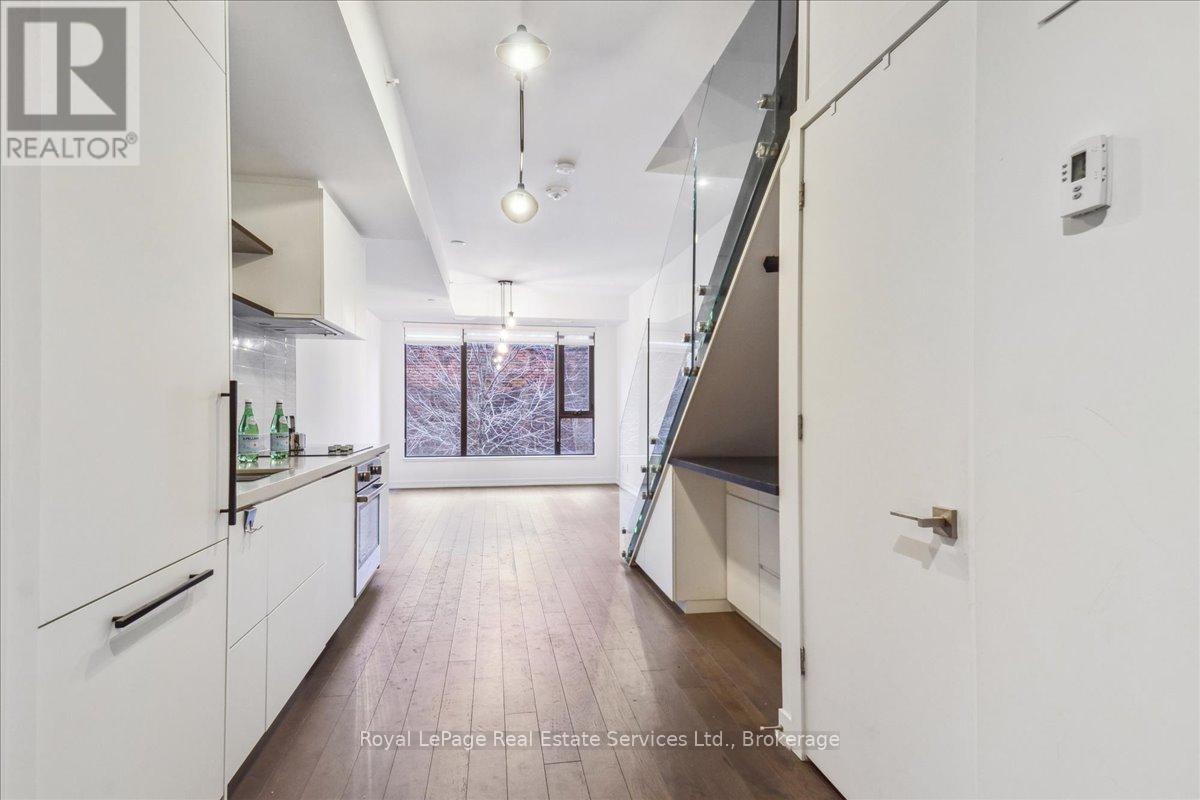 330 - 35 Wabash Avenue, Toronto, Ontario  M6R 0A9 - Photo 2 - W12443584