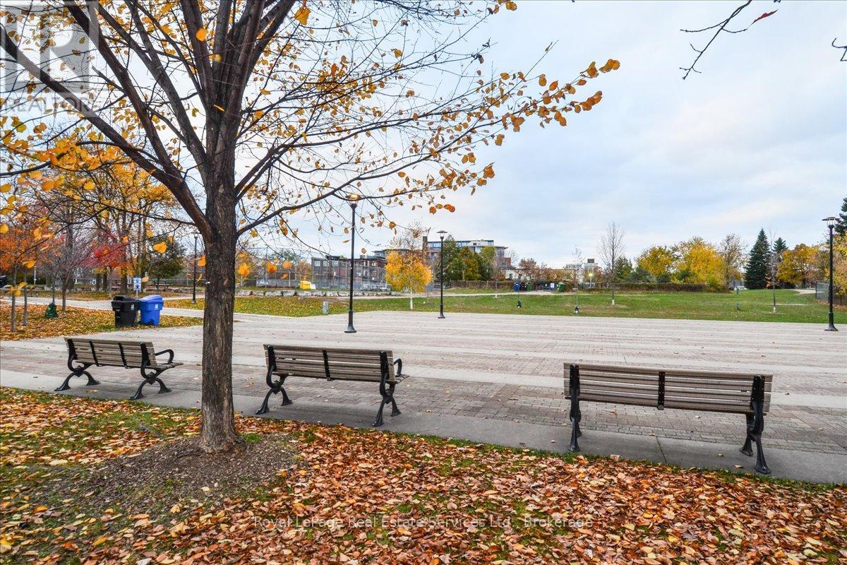 330 - 35 Wabash Avenue, Toronto, Ontario  M6R 0A9 - Photo 25 - W12443584