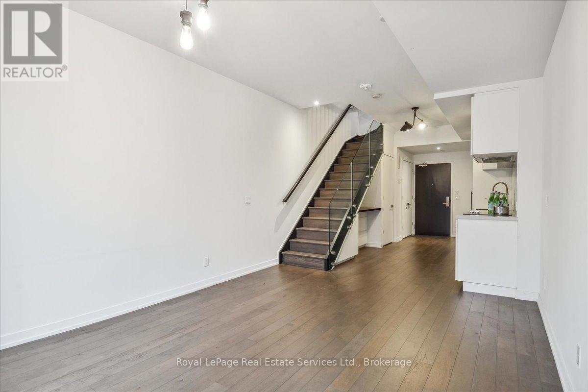 330 - 35 Wabash Avenue, Toronto, Ontario  M6R 0A9 - Photo 9 - W12443584