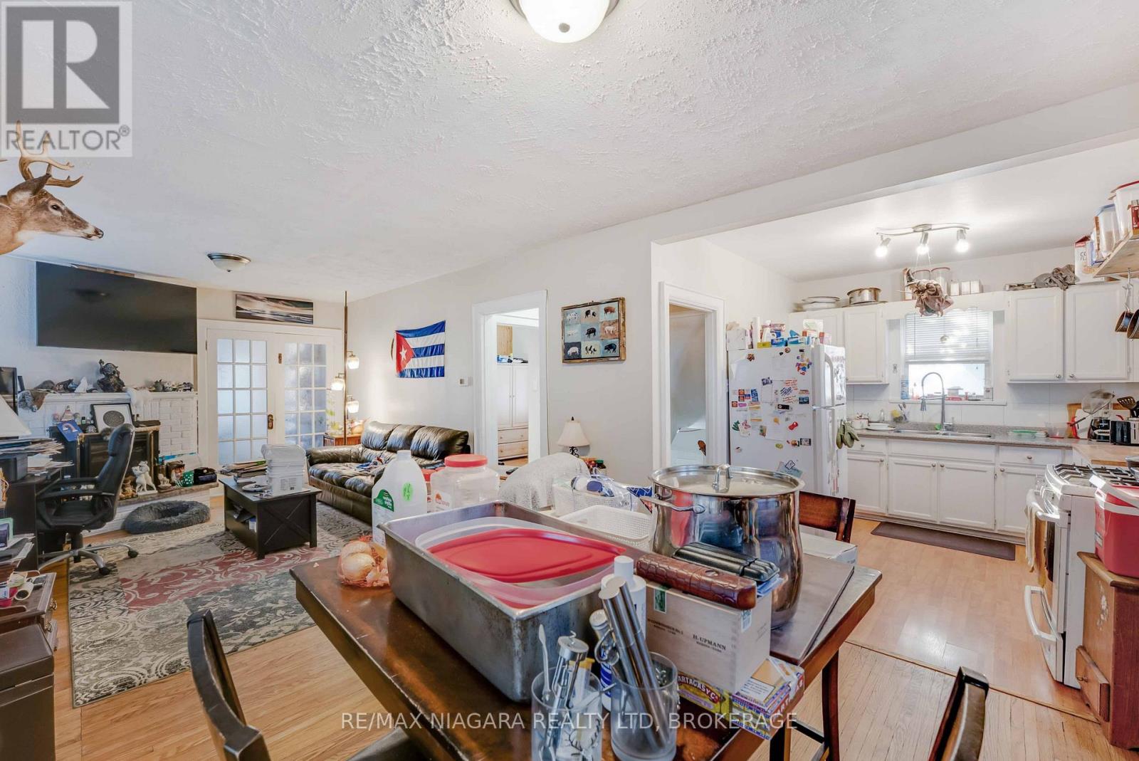 5365 Portage Road, Niagara Falls (Cherrywood), Ontario  L2E 6B8 - Photo 16 - X12443477