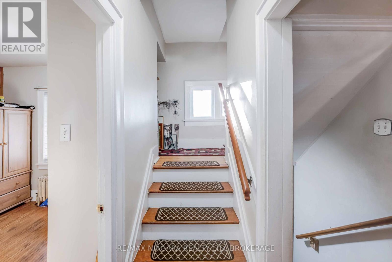 5365 Portage Road, Niagara Falls (Cherrywood), Ontario  L2E 6B8 - Photo 21 - X12443477