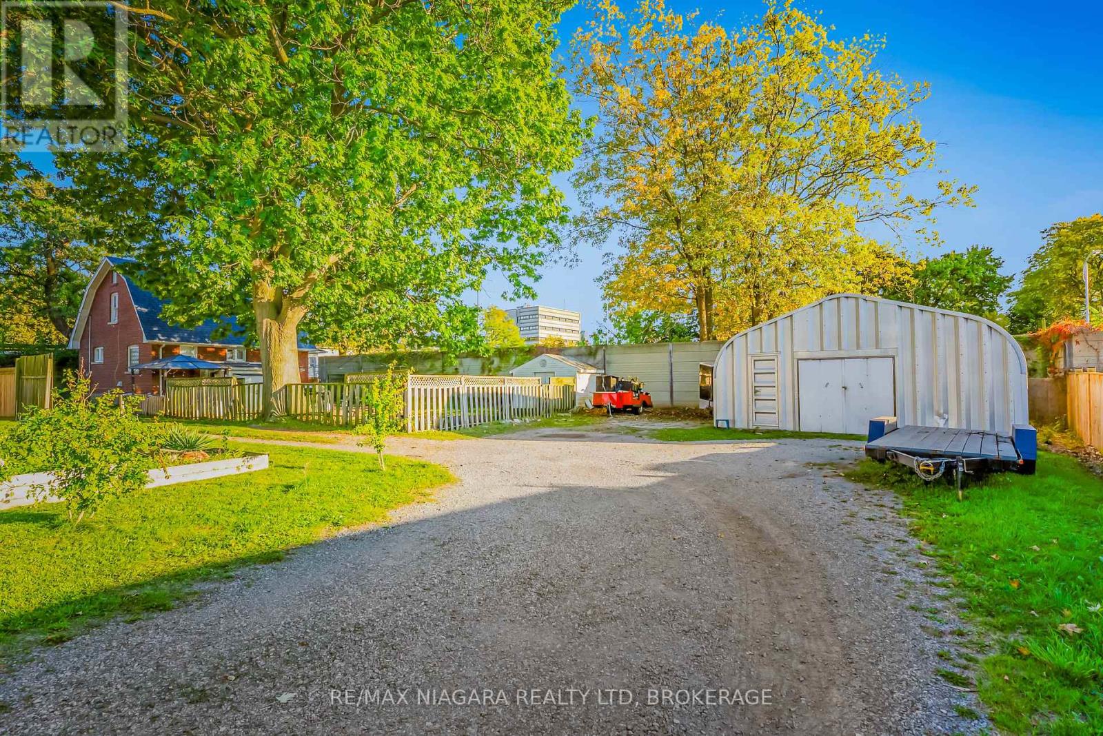 5365 Portage Road, Niagara Falls (Cherrywood), Ontario  L2E 6B8 - Photo 4 - X12443477