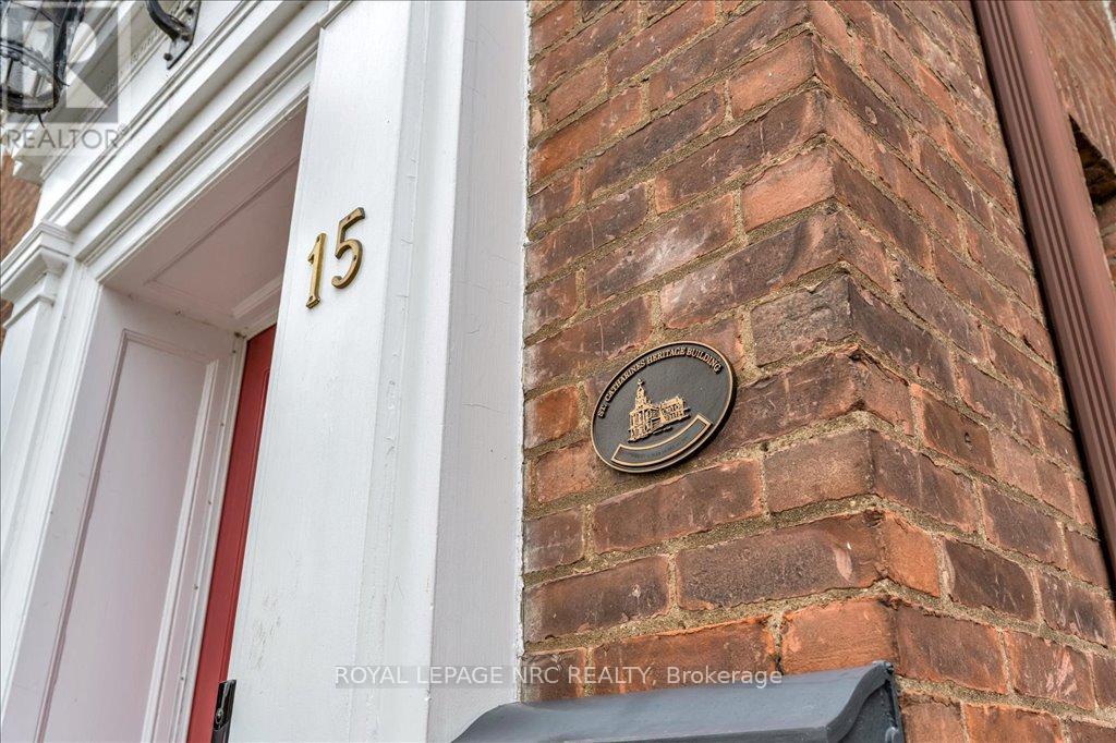 15 Trafalgar Street, St. Catharines (Downtown), Ontario  L2R 3L9 - Photo 14 - X12443497