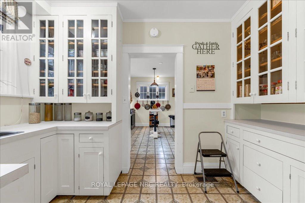 15 Trafalgar Street, St. Catharines (Downtown), Ontario  L2R 3L9 - Photo 26 - X12443497