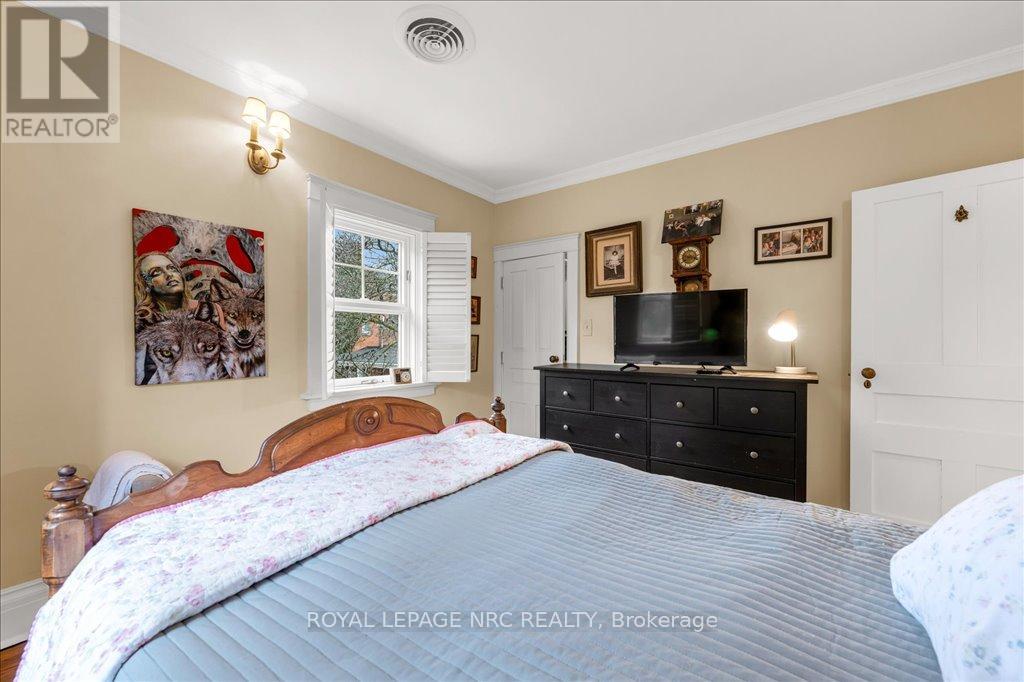 15 Trafalgar Street, St. Catharines (Downtown), Ontario  L2R 3L9 - Photo 41 - X12443497