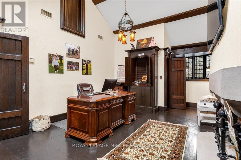 15 Trafalgar Street, St. Catharines (Downtown), Ontario  L2R 3L9 - Photo 44 - X12443497