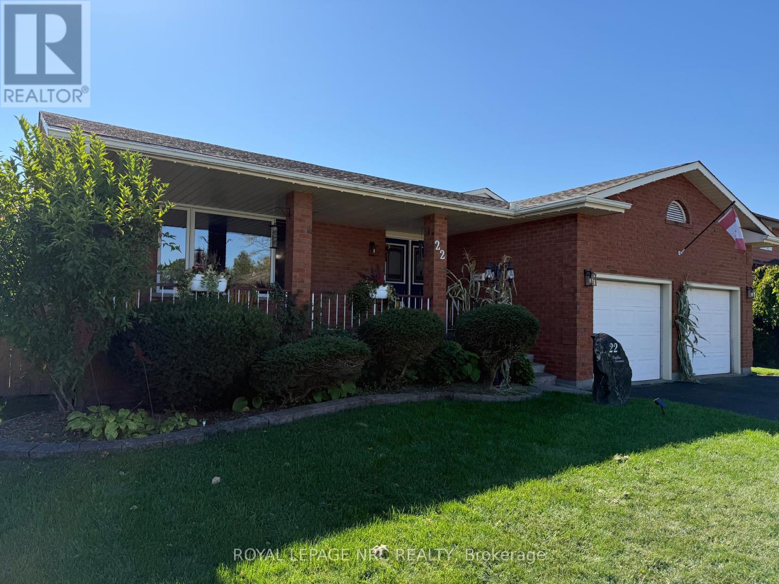 22 Calla Terrace, Welland (Prince Charles), Ontario  L3C 5S7 - Photo 1 - X12443589