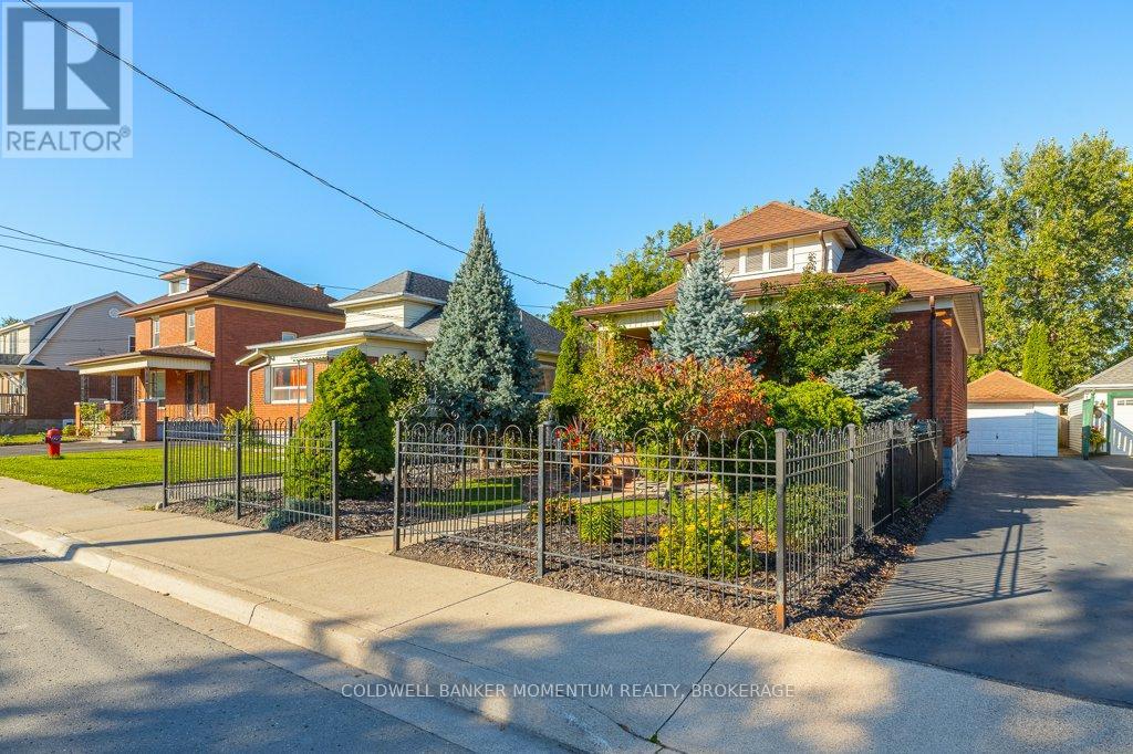 4447 Second Avenue, Niagara Falls (Downtown), Ontario  L2E 4H1 - Photo 4 - X12443605
