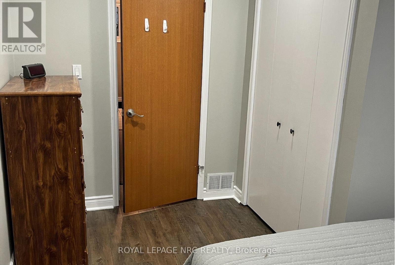 61 Prince Philip Drive, St. Catharines (Vine/linwell), Ontario  L2N 3H9 - Photo 5 - X12443626