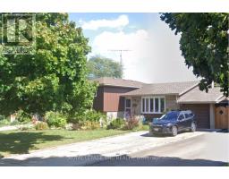 61 PRINCE PHILIP DRIVE