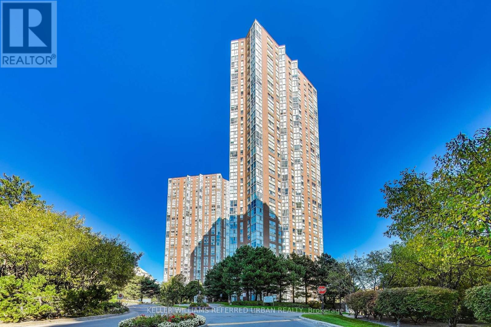 502 - 5 Concorde Place, Toronto, Ontario  M3C 3M8 - Photo 2 - C12443398