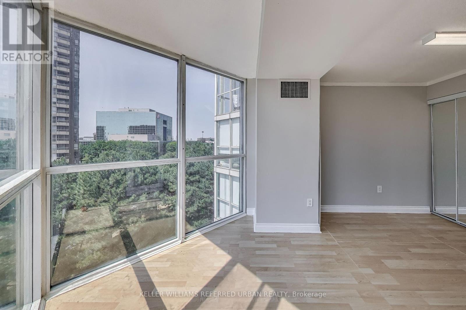 502 - 5 Concorde Place, Toronto, Ontario  M3C 3M8 - Photo 29 - C12443398