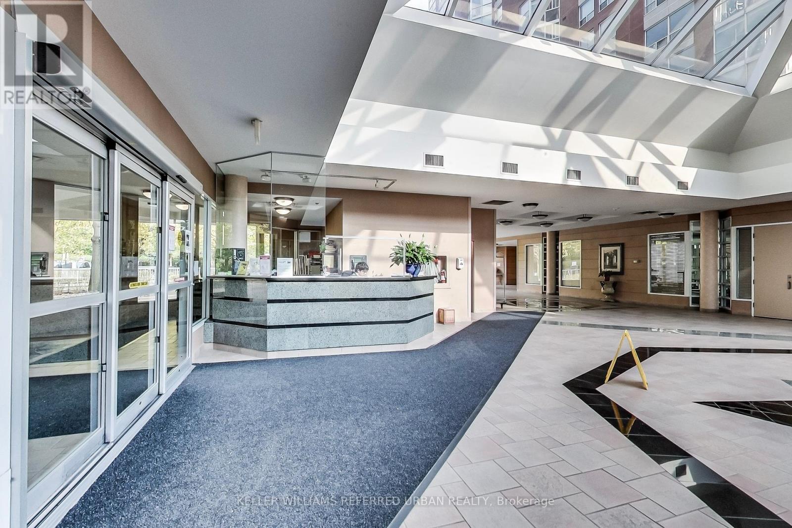 502 - 5 Concorde Place, Toronto, Ontario  M3C 3M8 - Photo 7 - C12443398