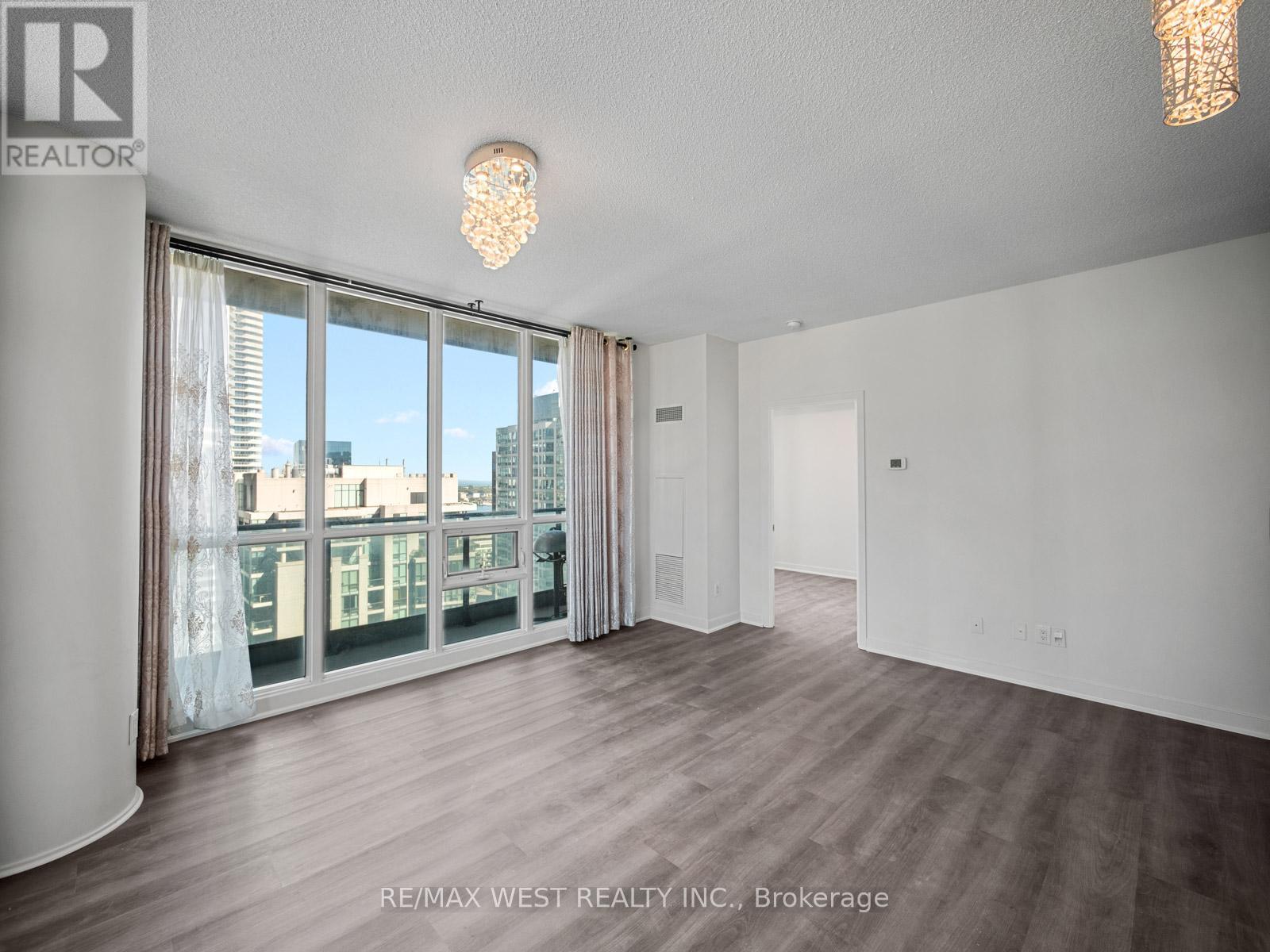 3104 - 33 Bay Street, Toronto (Waterfront Communities), Ontario  M5J 2Z3 - Photo 13 - C12443423