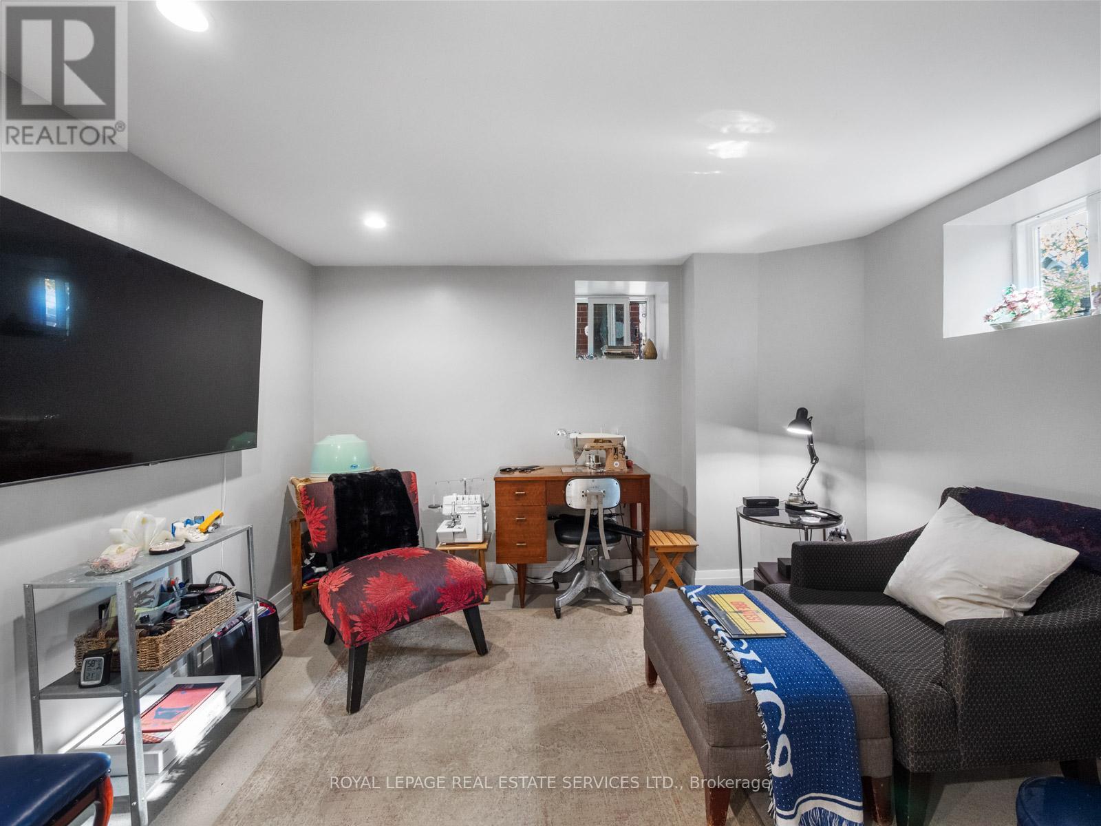 303 Rusholme Road, Toronto (Dufferin Grove), Ontario  M6H 2Y9 - Photo 38 - C12443429