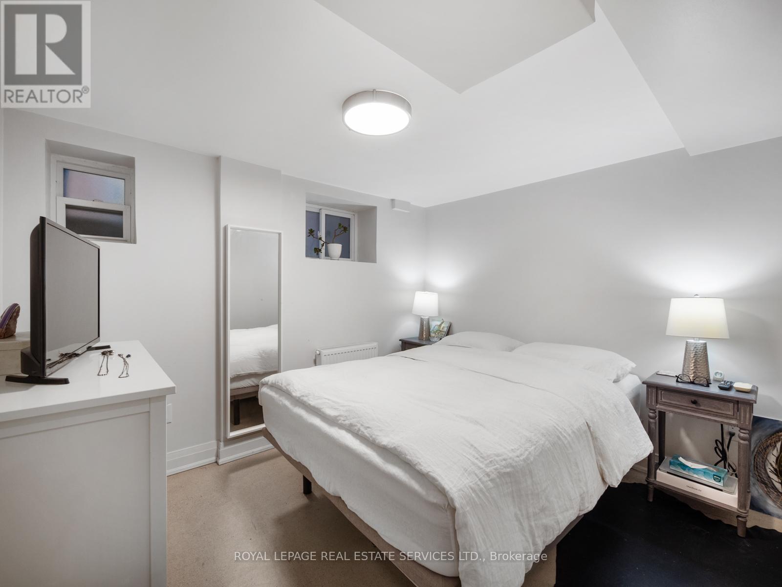 303 Rusholme Road, Toronto (Dufferin Grove), Ontario  M6H 2Y9 - Photo 40 - C12443429