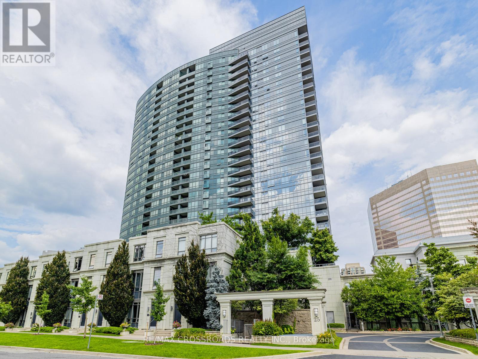 324 - 25 Greenview Avenue, Toronto (Newtonbrook West), Ontario  M2M 0A5 - Photo 1 - C12443459