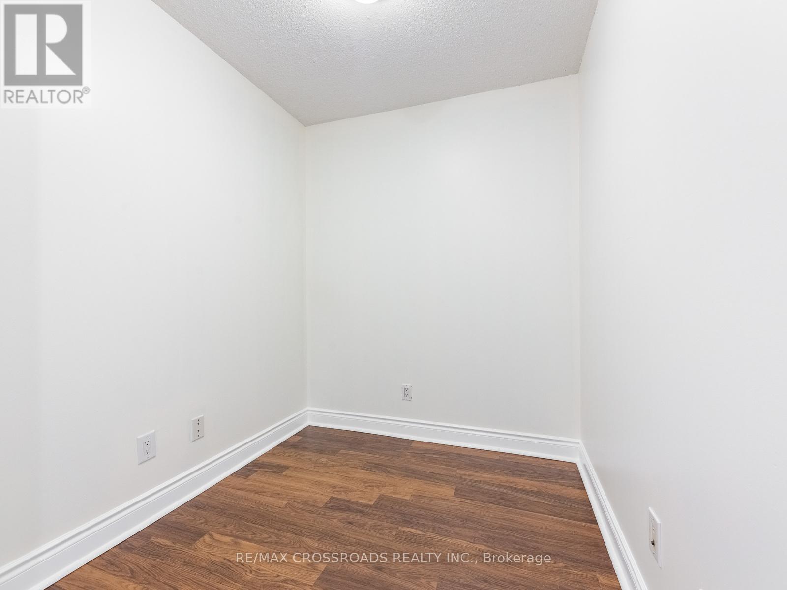 324 - 25 Greenview Avenue, Toronto (Newtonbrook West), Ontario  M2M 0A5 - Photo 6 - C12443459
