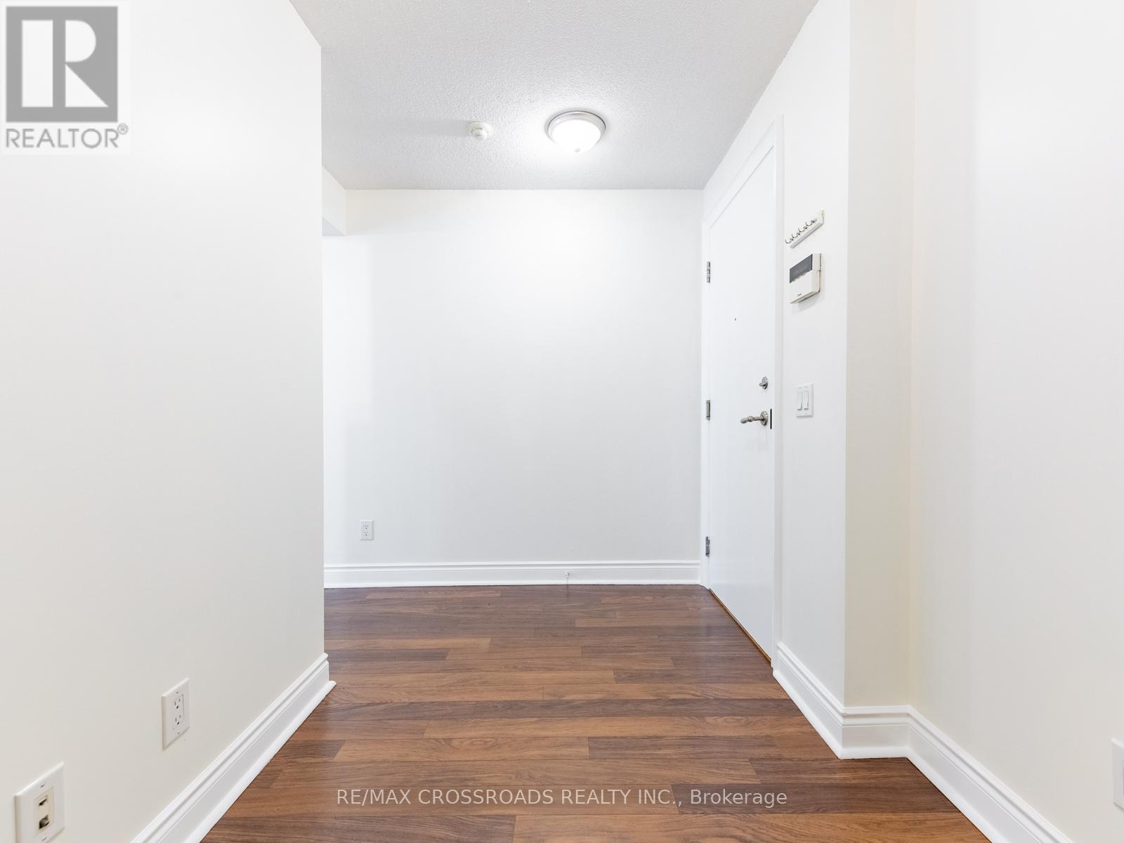 324 - 25 Greenview Avenue, Toronto (Newtonbrook West), Ontario  M2M 0A5 - Photo 7 - C12443459