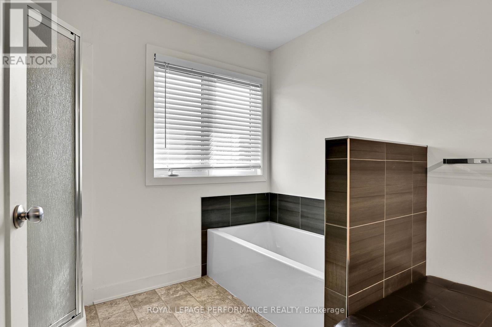 609 Robert Street, Clarence-Rockland, Ontario  K4K 1E8 - Photo 17 - X12380364