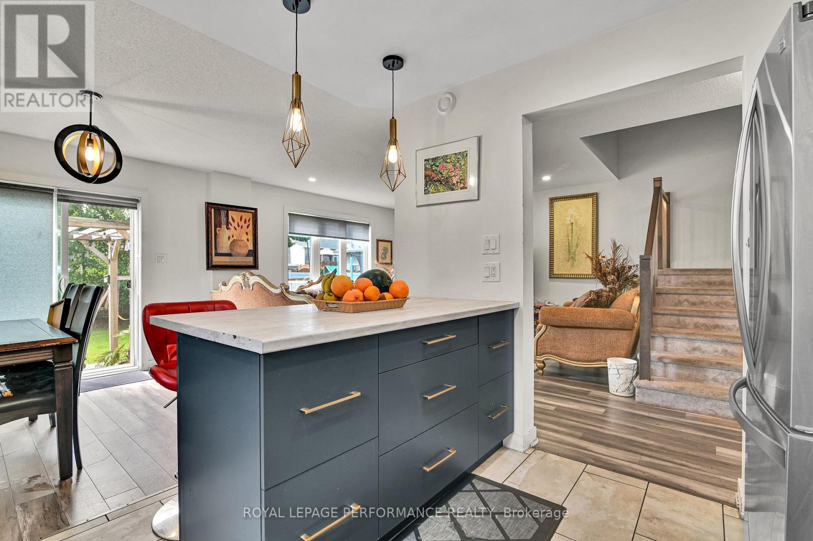 609 Robert Street, Clarence-Rockland, Ontario  K4K 1E8 - Photo 4 - X12380364