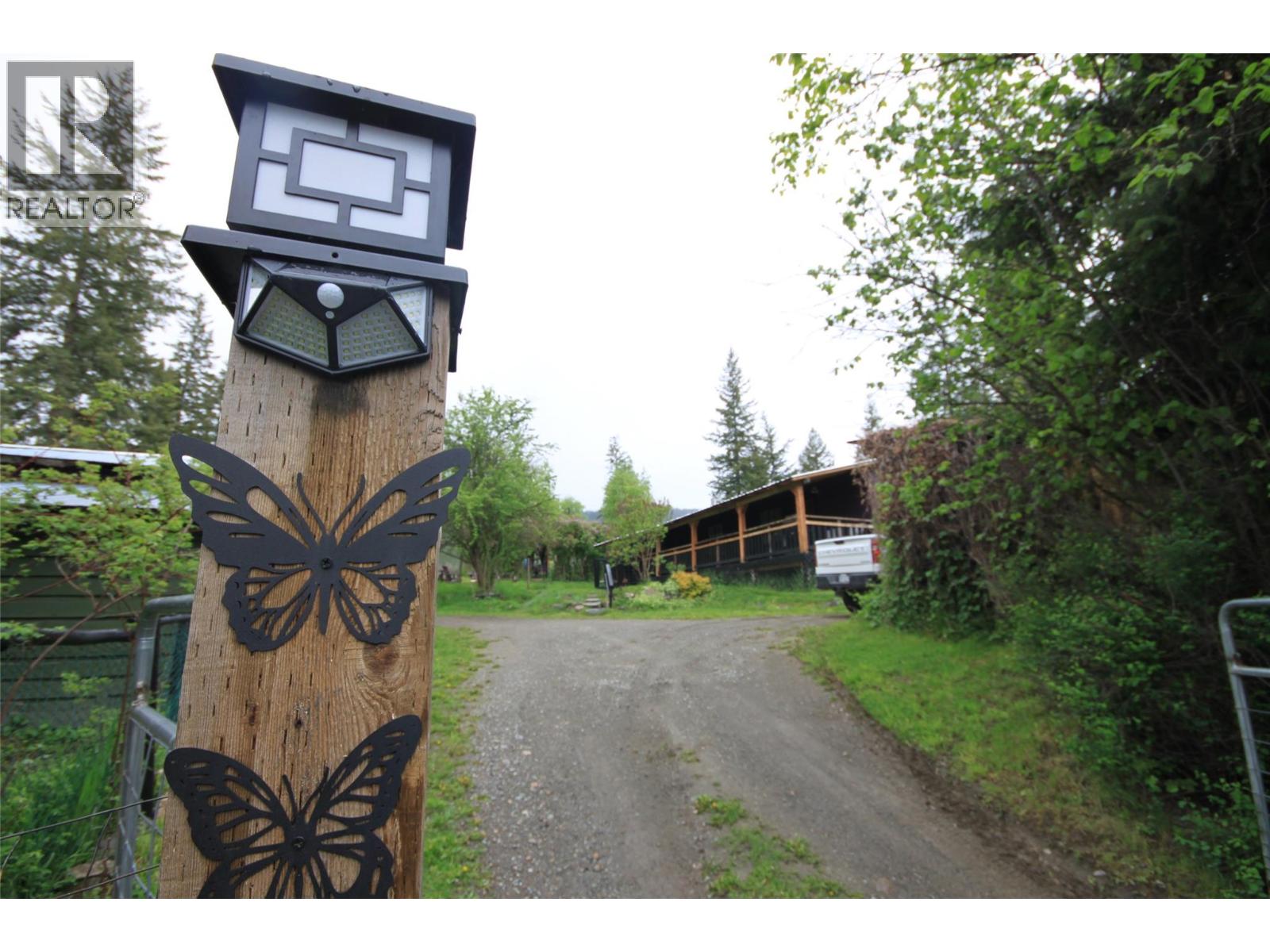 3194 Creighton Valley Road, Cherryville, British Columbia