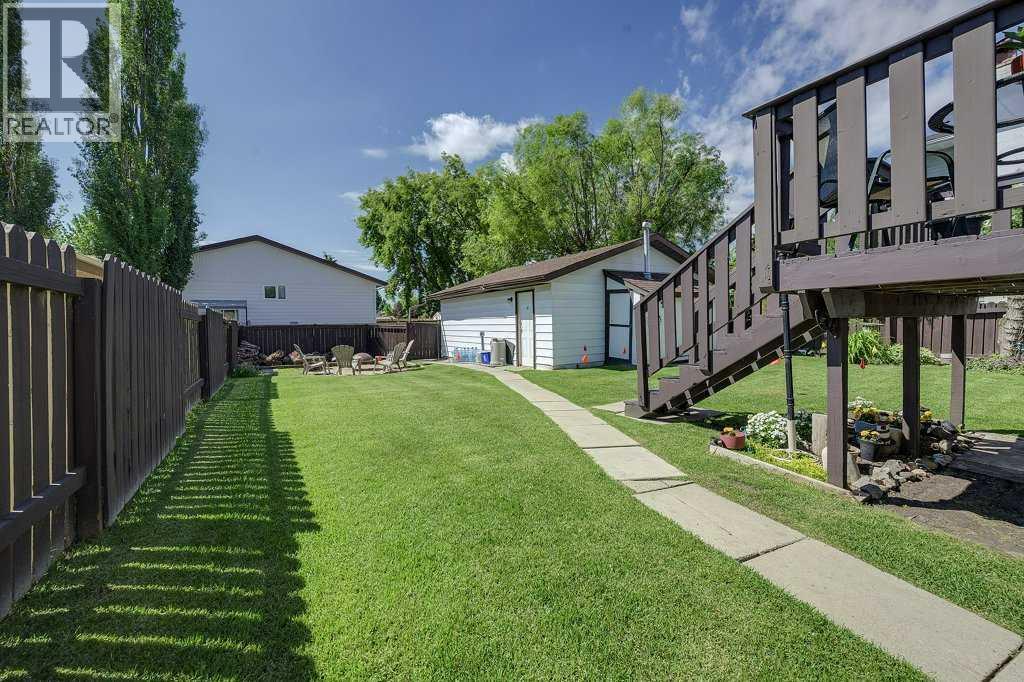 22 Mclevin Crescent, Red Deer, Alberta  T4R 1S9 - Photo 27 - A2235579