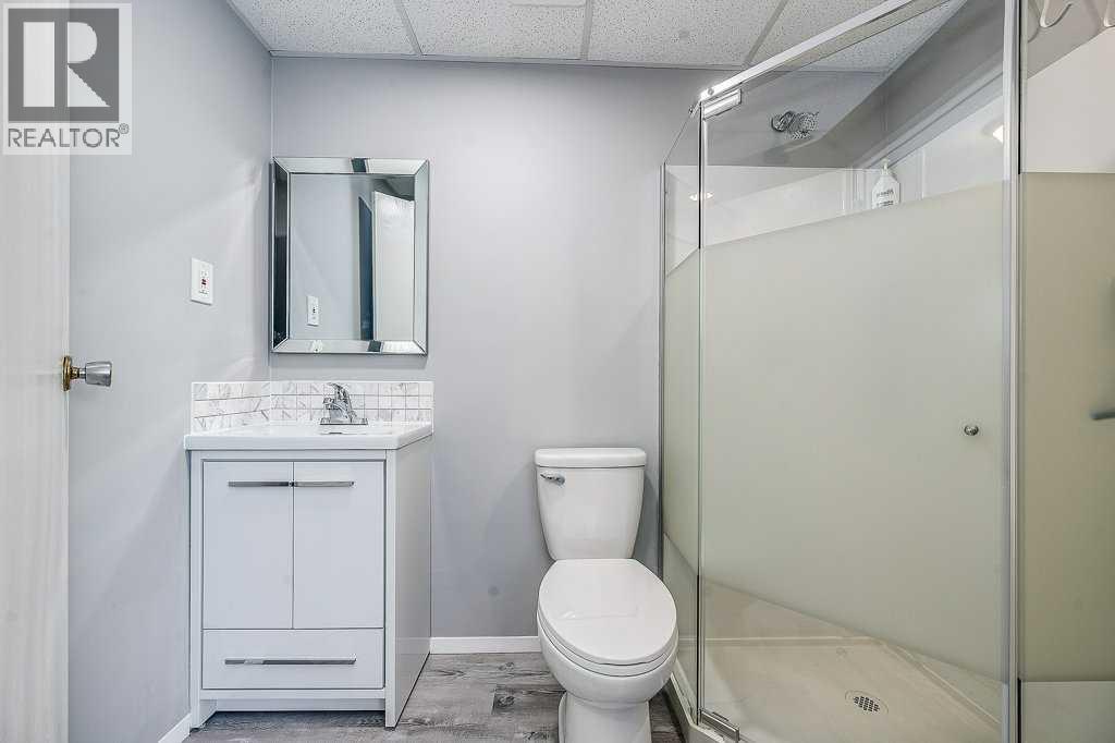 22 Mclevin Crescent, Red Deer, Alberta  T4R 1S9 - Photo 22 - A2235579