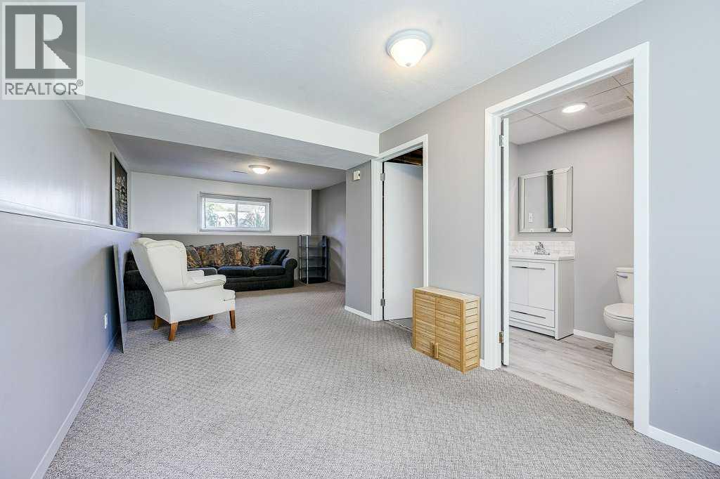 22 Mclevin Crescent, Red Deer, Alberta  T4R 1S9 - Photo 21 - A2235579