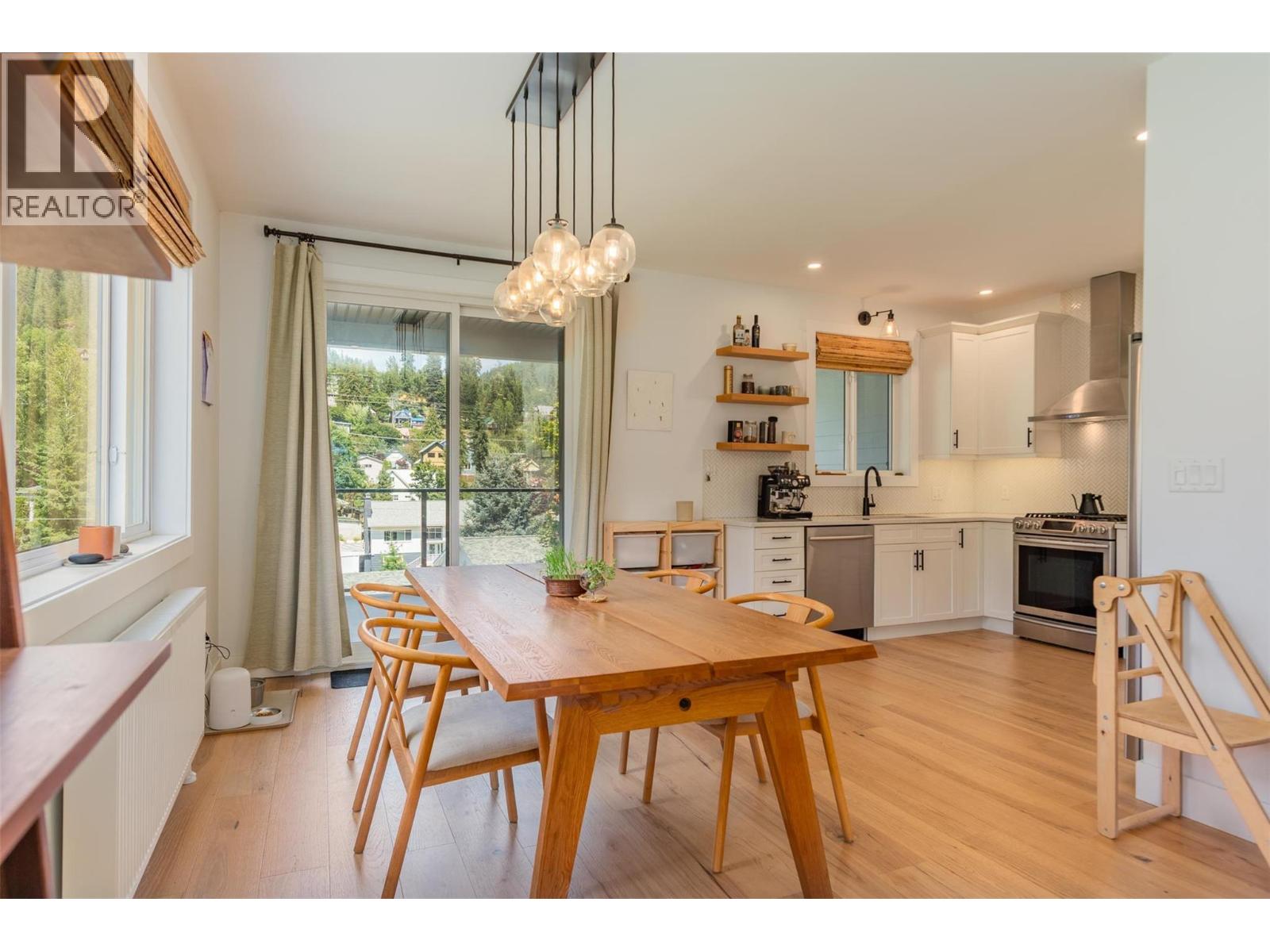 1606 Thompson Avenue Unit# A, Rossland, British Columbia  V0G 1Y0 - Photo 1 - 10361781